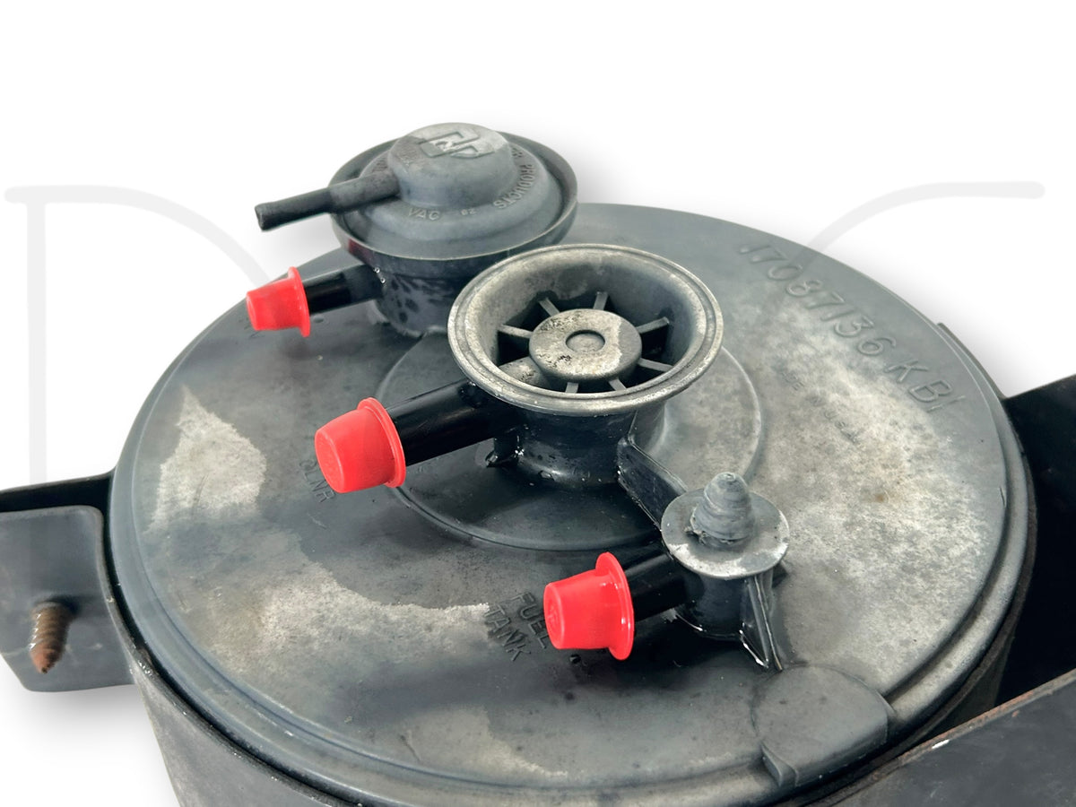 90-02 Chevy Kodiak Topkick 366 427 Fuel Vapor Evap Charcoal Canister 17087136KB