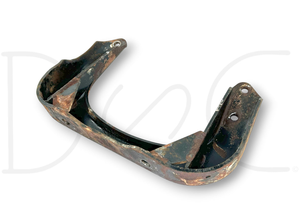 90-02 Chevy Kodiak GMC Topkick 427 Big Block Front Engine Motor Mount Bracket