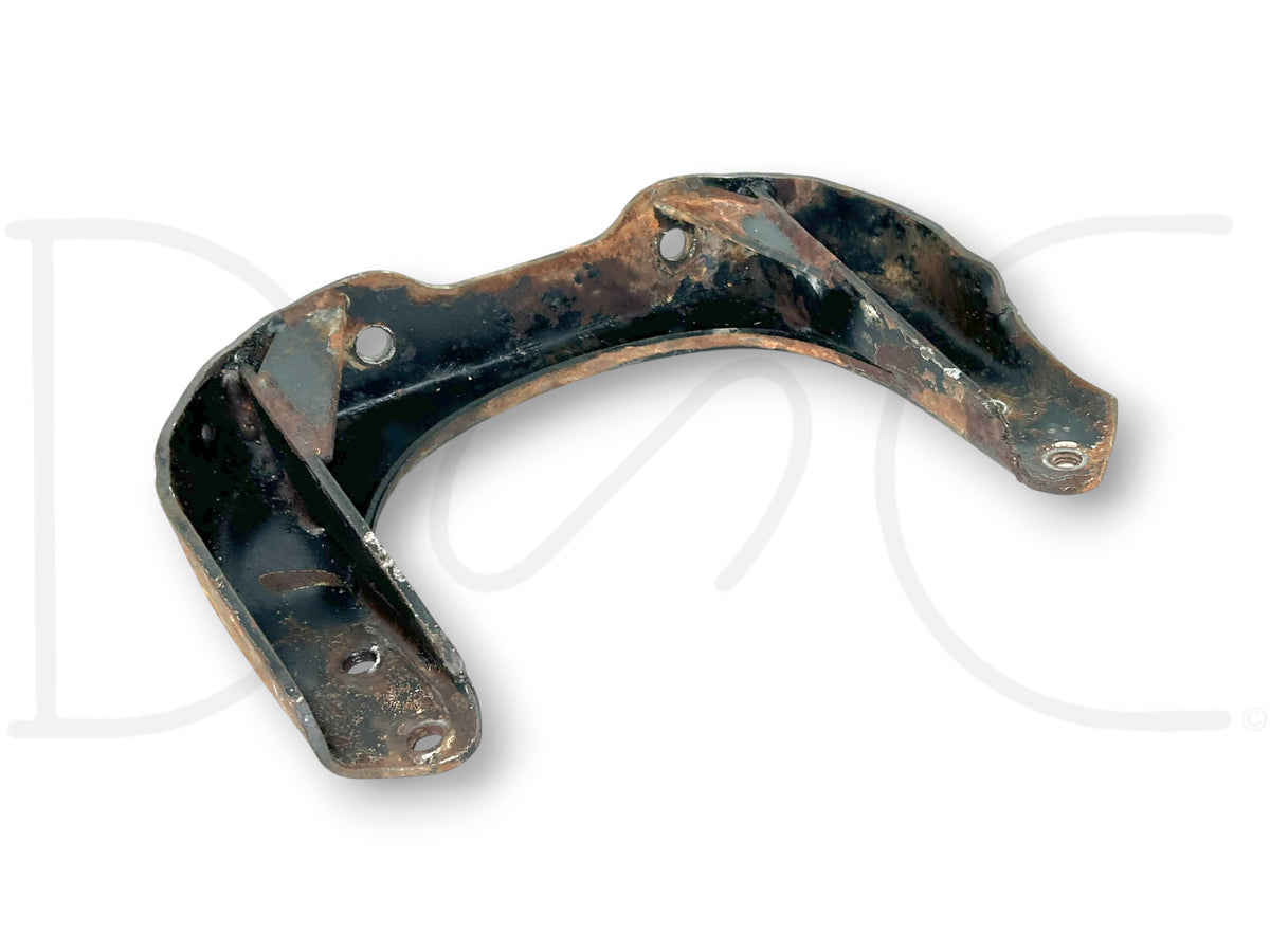 90-02 Chevy Kodiak GMC Topkick 427 Big Block Front Engine Motor Mount Bracket