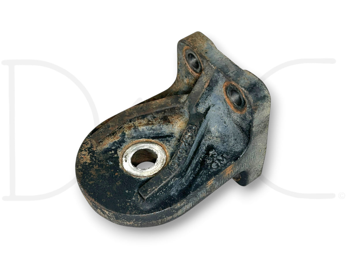 90-02 Chevy Kodiak Topkick Rear Engine Mount Flywheel Housing Bracket 15520261