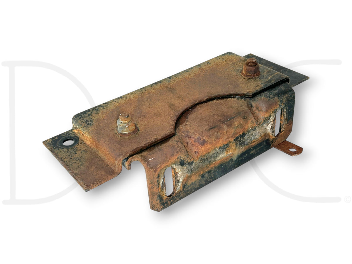 90-02 Chevy Kodiak GMC Topkick Rear Driveshaft Support Carrier Bearing Bracket