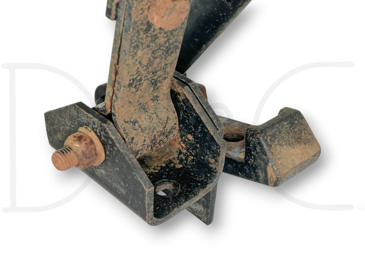 90-02 Chevy Kodiak GMC Topkick Rear Axle Stabilizer Sway Bar W/ Brackets