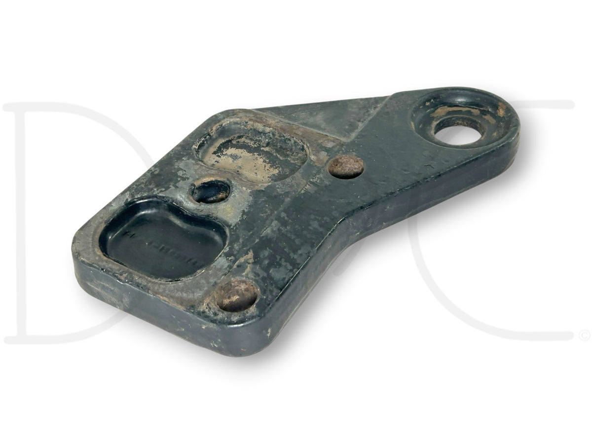 90-02 Chevy Kodiak GMC Topkick LH Left Front Lower Shock Mount Plate 15638749