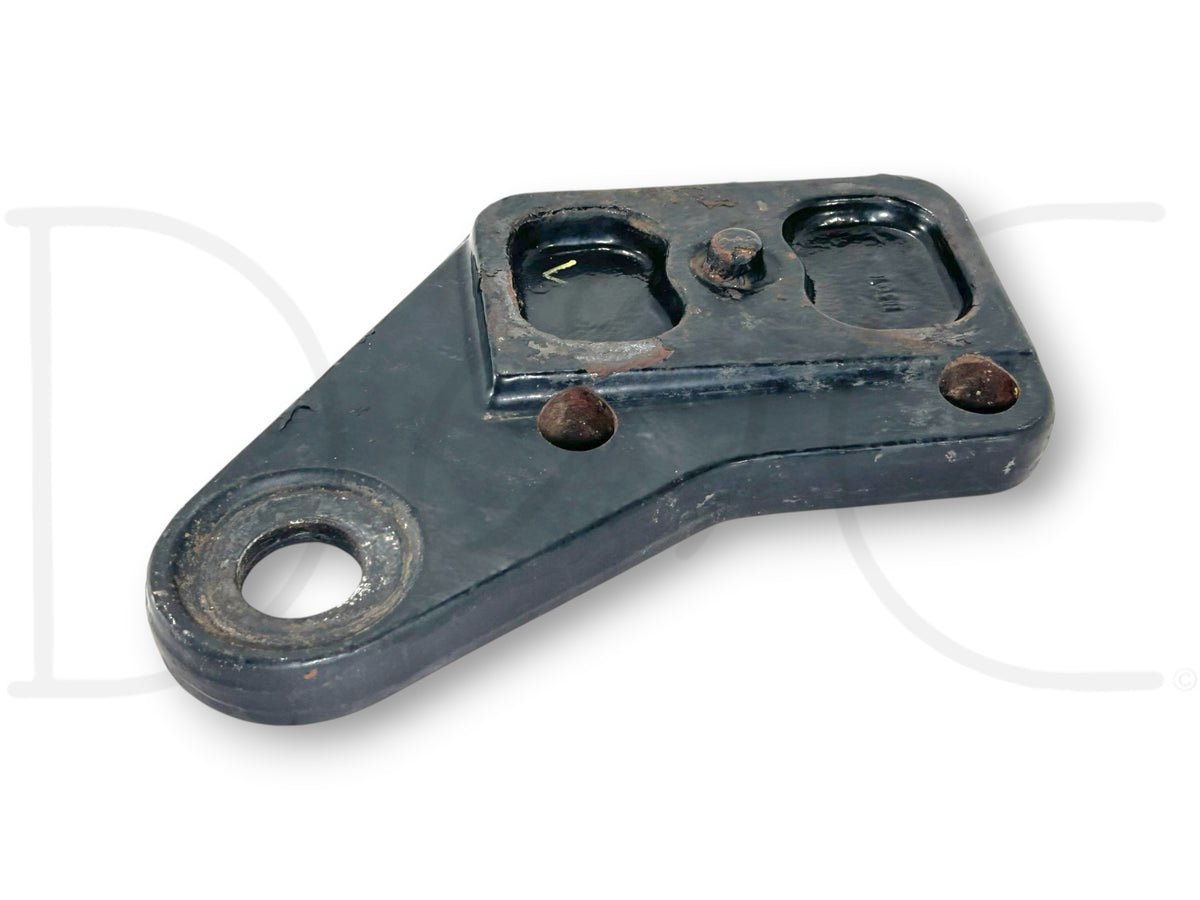 90-02 Chevy Kodiak GMC Topkick LH Left Front Lower Shock Mount Plate 15638749