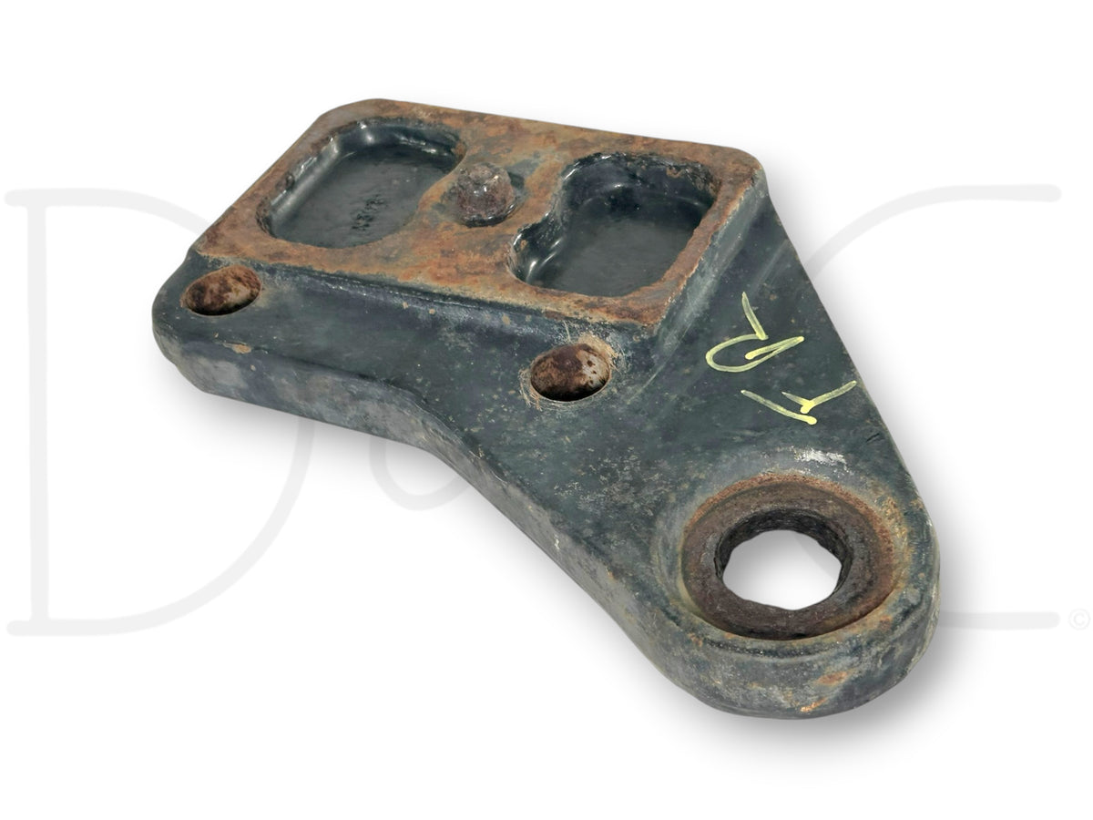 90-02 Chevy Kodiak GMC Topkick RH Right Front Lower Shock Mount Plate 15638750