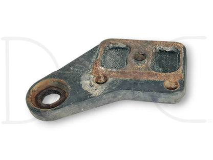 90-02 Chevy Kodiak GMC Topkick RH Right Front Lower Shock Mount Plate 15638750