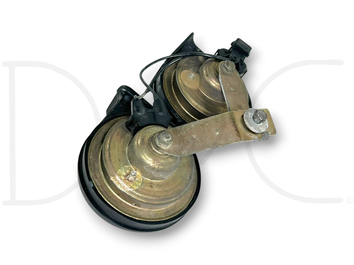99-01 Ford F250 F350 Horn Set Hi Low Dual Tone Horns OEM