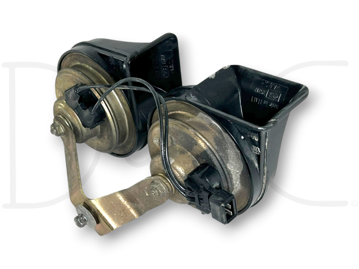 99-01 Ford F250 F350 Horn Set Hi Low Dual Tone Horns OEM