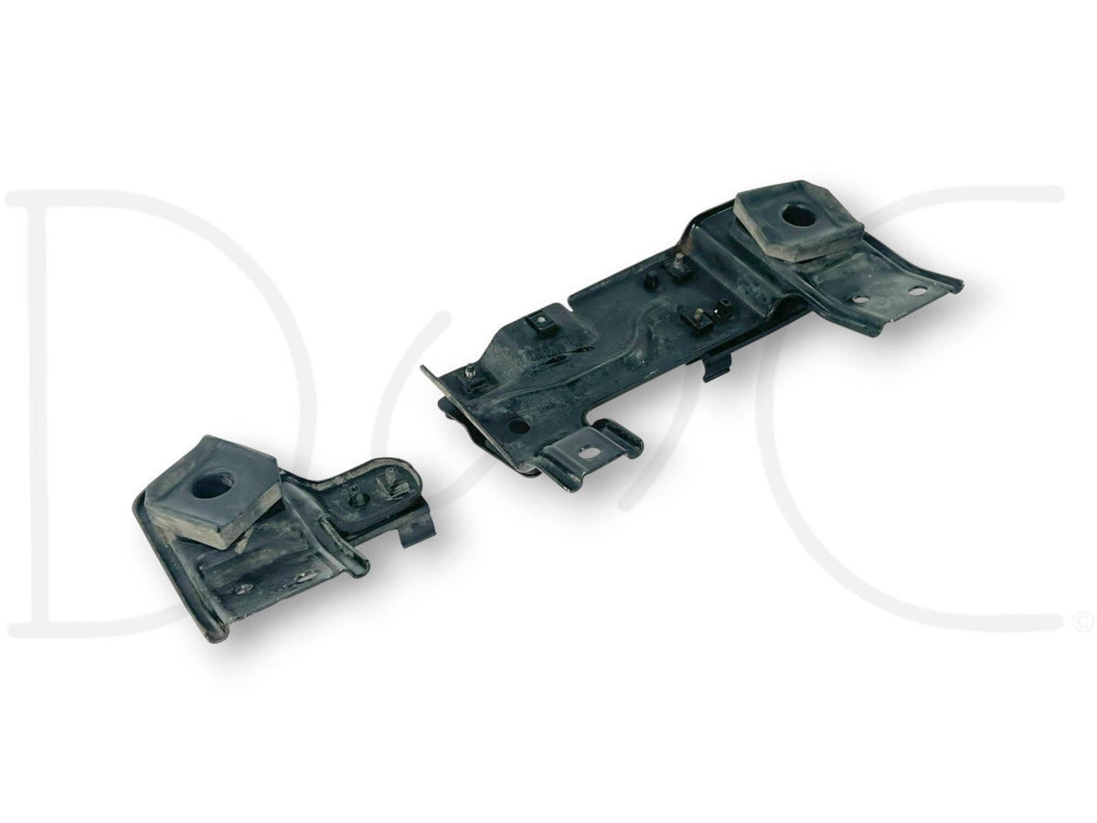 99-03 Ford F250 F350 Upper Radiator Mount Bracket Pair OE Brackets F81B8K007-AB
