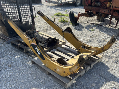 Cat 226B 226B2 Skid Steer Loader Arm Frame 295-7075