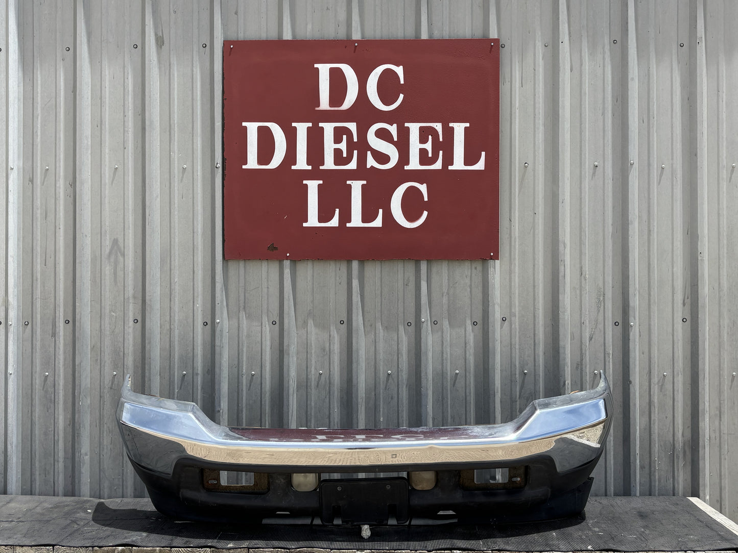99-04 Ford F250 F350 Front Bumper Chrome
