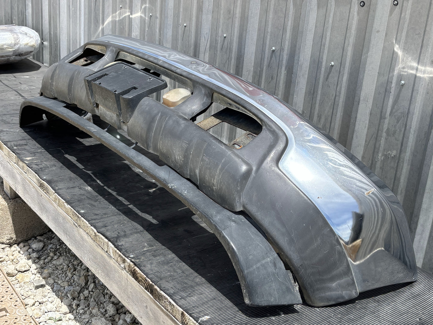 99-04 Ford F250 F350 Front Bumper Chrome