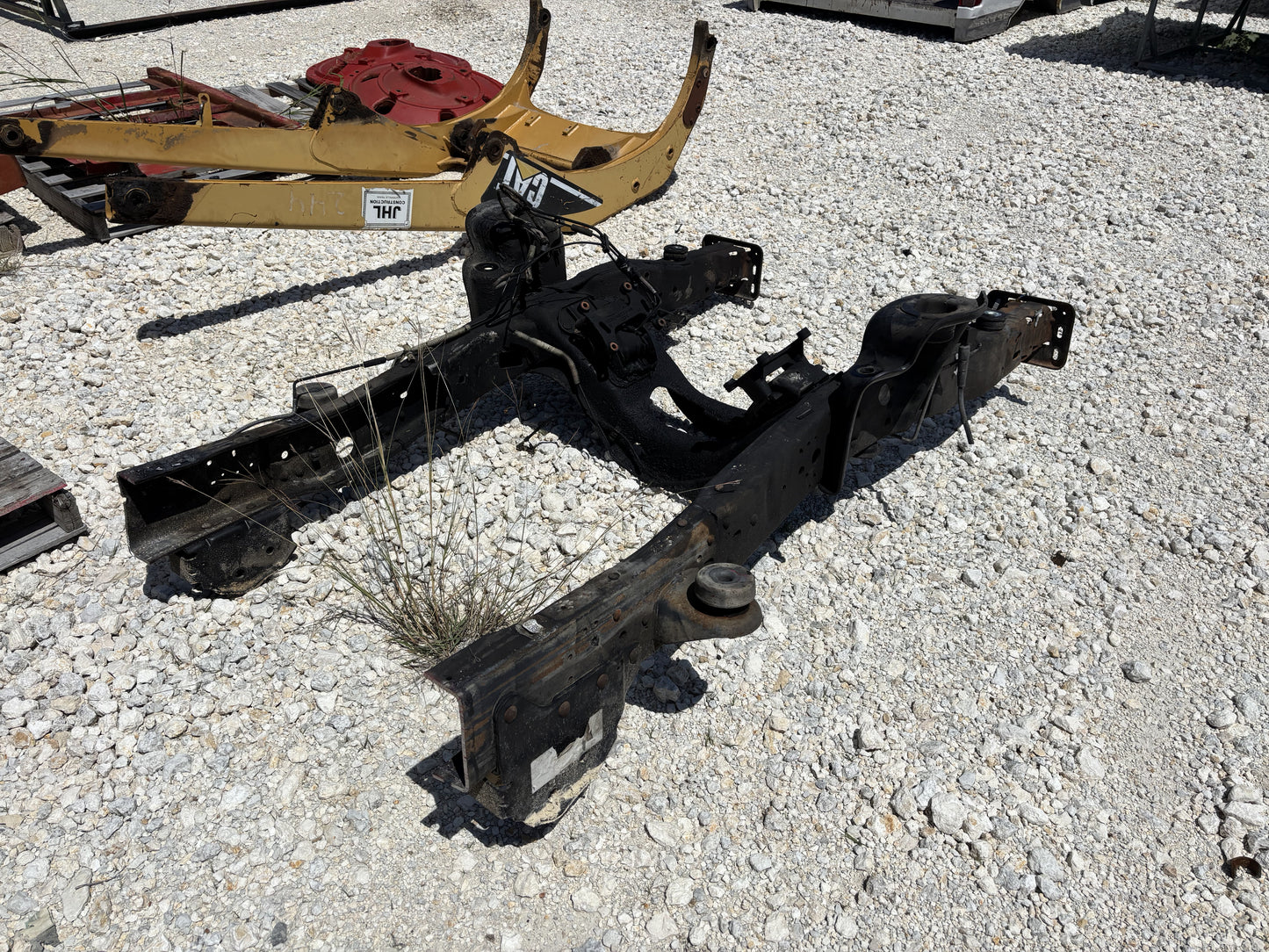 05-07 Ford F250 F350 Front Frame Clip Coil Spring Brackets