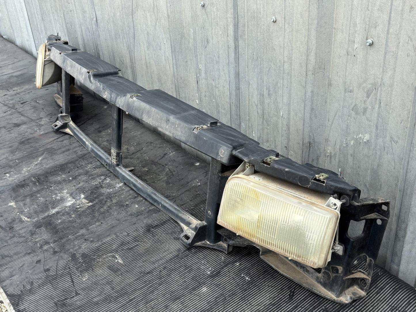 92-97 Ford F250 F350 Front Header Panel
