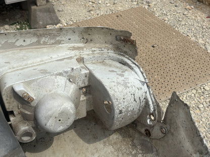 95-98 Ford F650 F750 Tilt Hood White *Blem*