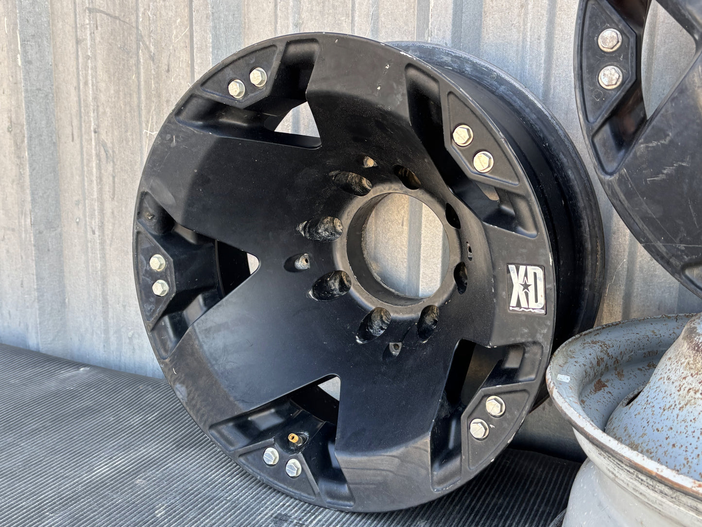 99-04 Ford F350 Dually DRW 16" 8X170MM Rockstar Xd Wheels Set Of 6