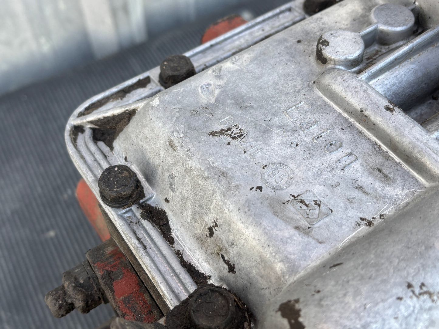 1997 Ford F650 Eaton Fuller Fs4205A 5 Speed Manual Transmission