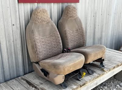 99-00 Ford F250 F350 Front Seat Set LH & RH Tan Cloth