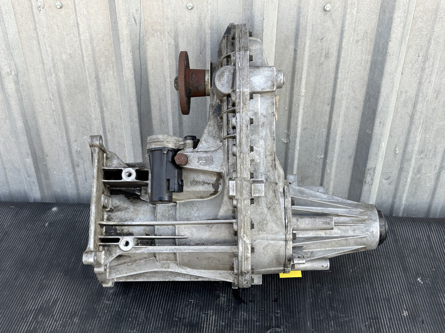 2011-2012 Ford F-250 F-350 4WD 4X4 Transfer Case Electronic Shift OEM