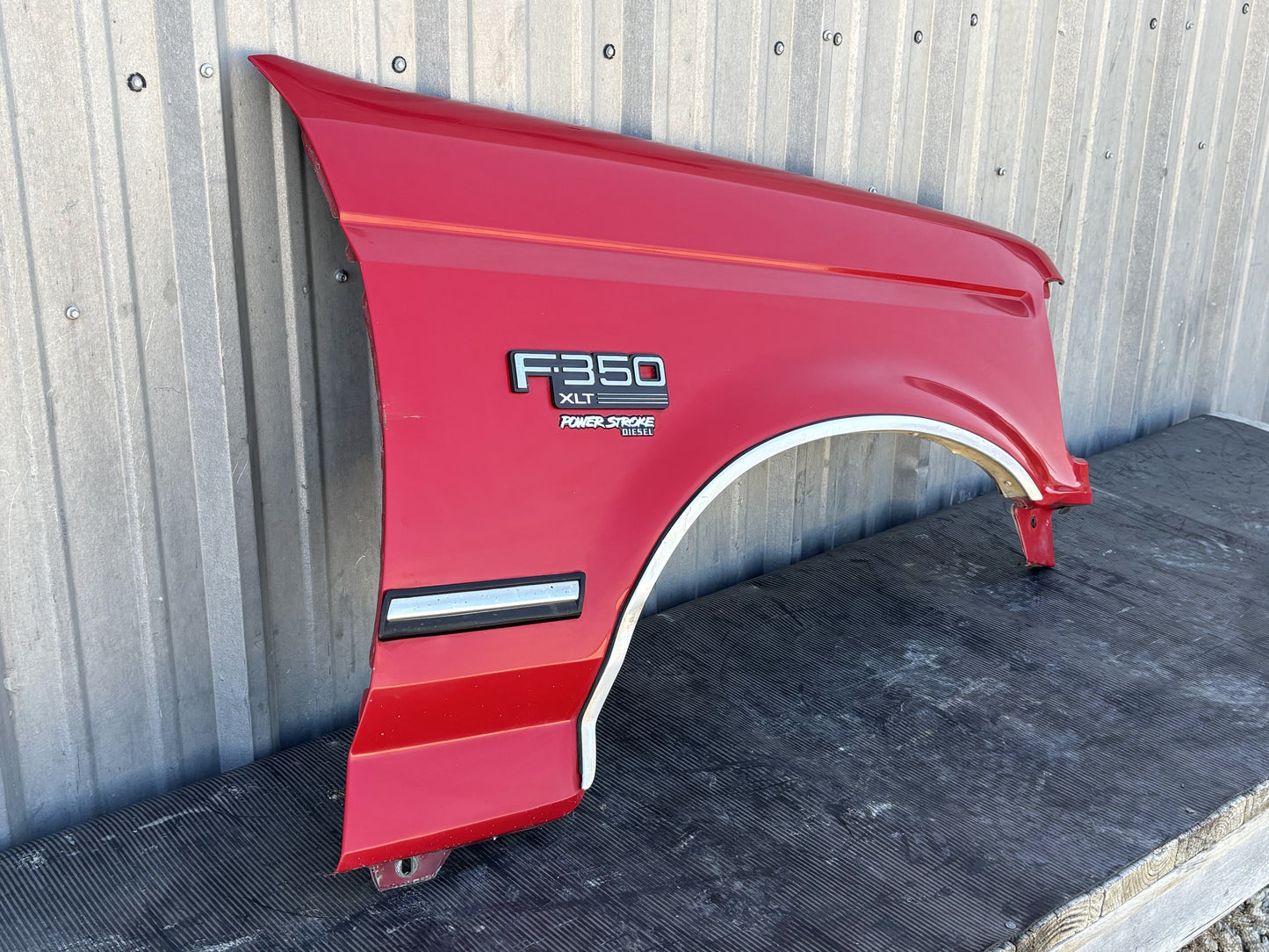 92-97 Ford F250 F350 Front Fender RH Right Passenger E4 Red