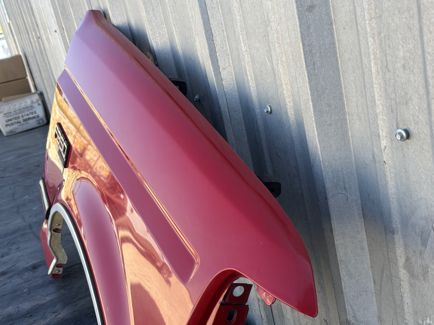 92-97 Ford F250 F350 Front Fender RH Right Passenger E4 Red