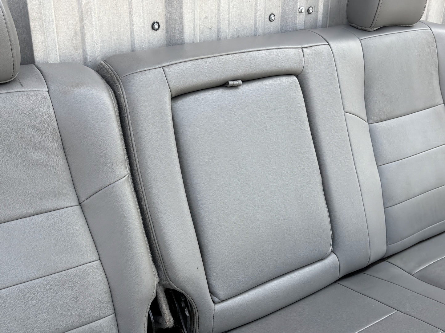 03-07 Ford F250 F350 Crew Cab Rear Back Bench Seat 60/40 Gray Leather OEM