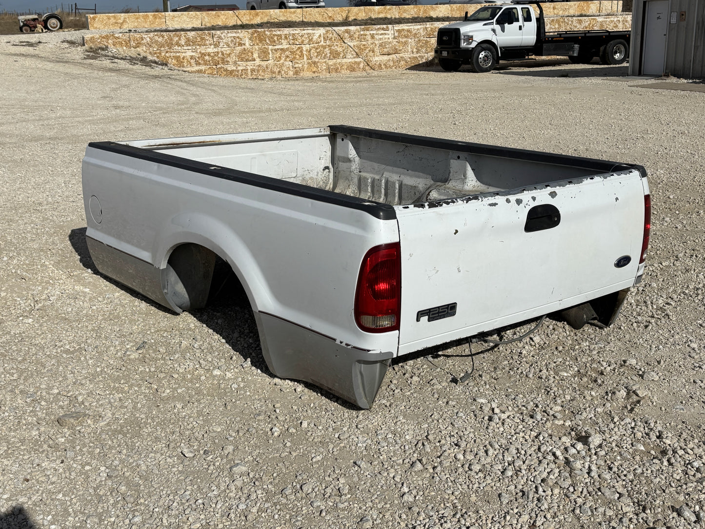 99-10 Ford F250 F350 Long Bed Z1 White / Z3 Silver