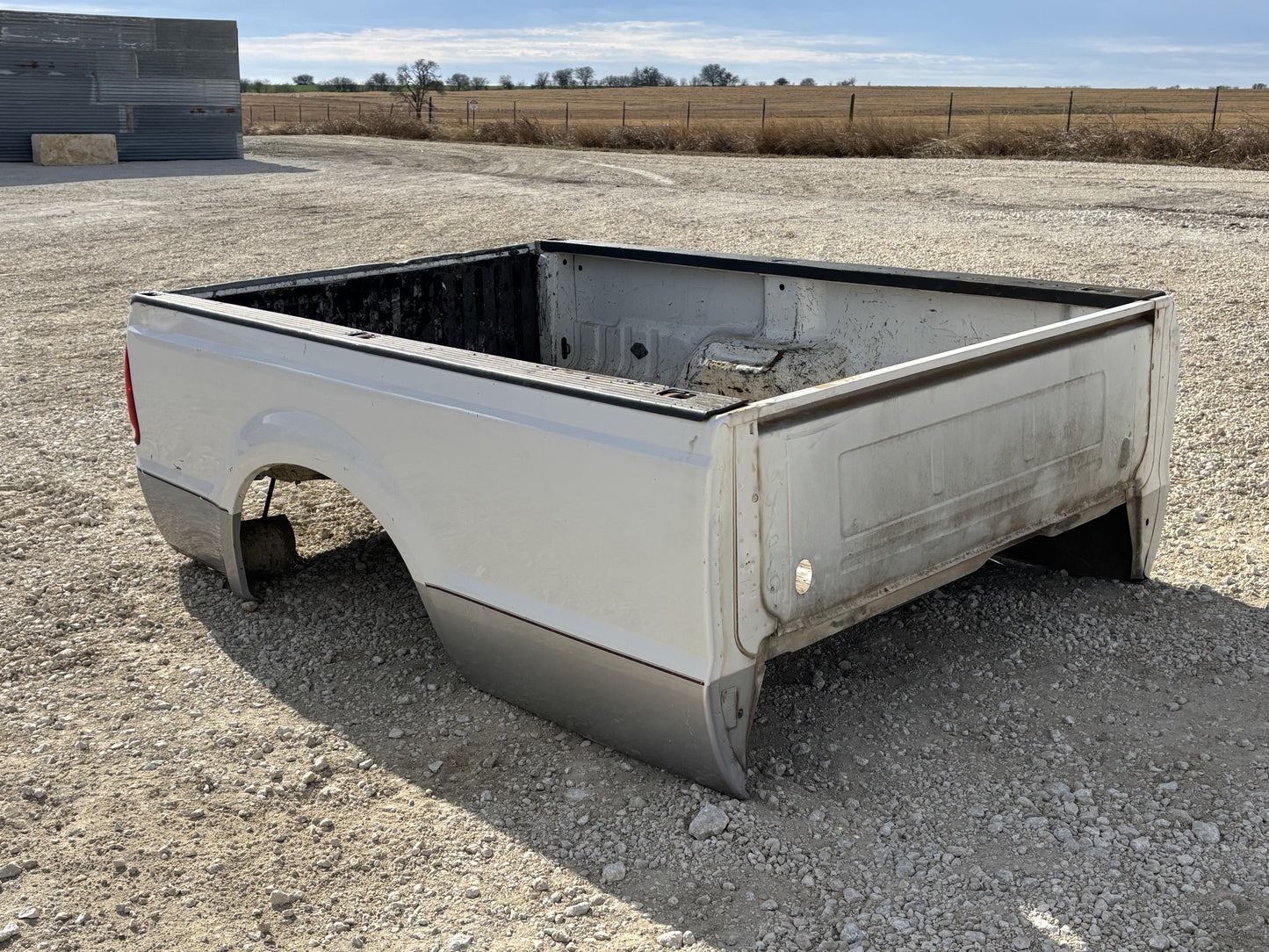 99-10 Ford F250 F350 Long Bed Z1 White / Z3 Silver