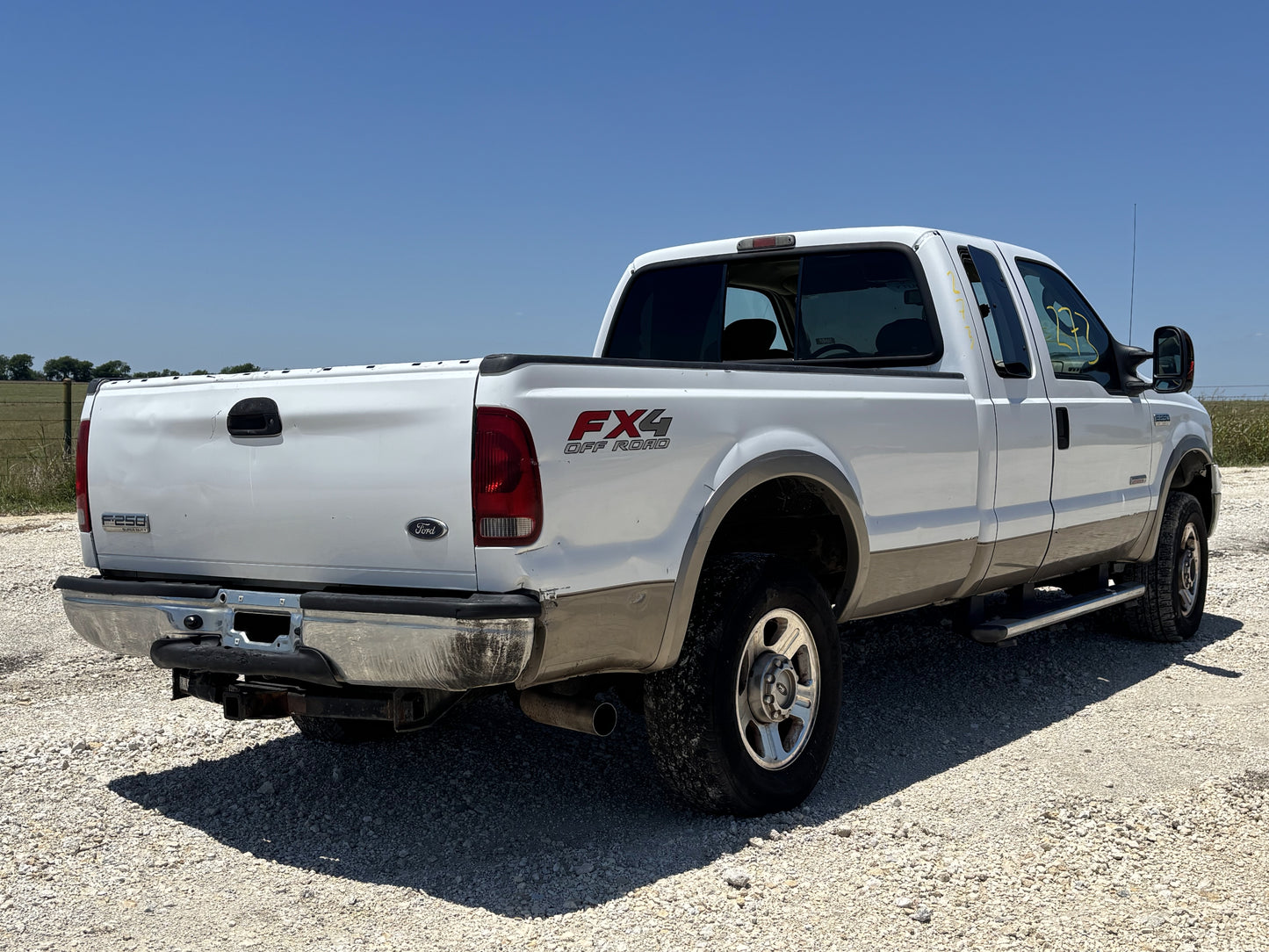 05-07 Ford F250 F350 Lariat Header Panel White