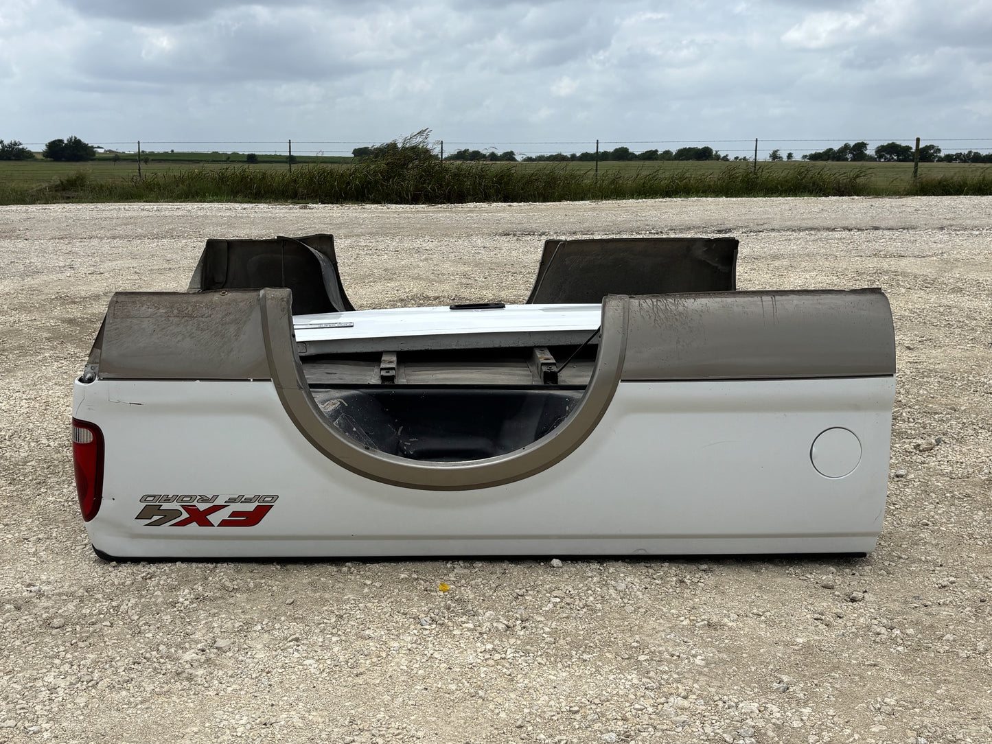 99-07 Ford F250 F350 Long Bed Z1 White AQ Tan