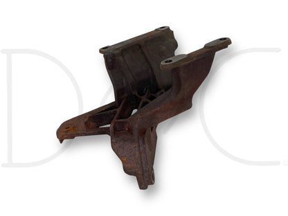04-07 Ford F250 F350 6.0 6.0L Turbo Turbocharger Mount Pedestal 1854824C1