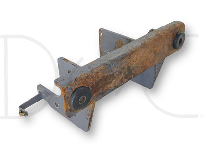 Gehl Sl 4840 Skid Steer Loader Front Motor Mount Engine Bracket 186052